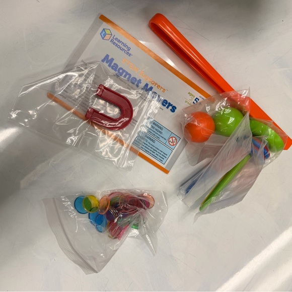 Learning Resources STEM Magnet Set - Colorful - Picture 3 of 3